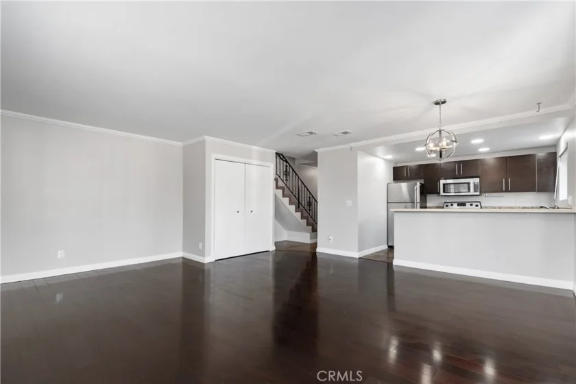 941 Elm #16 photo 8