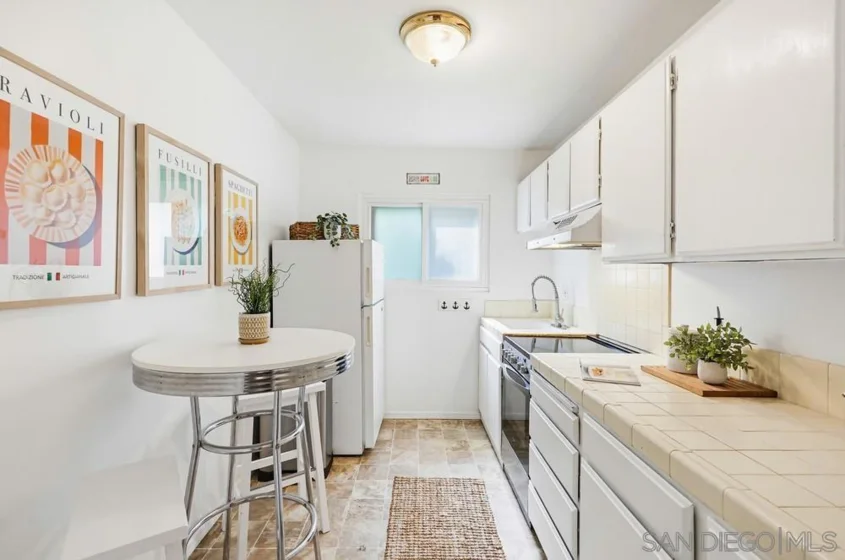 4477 Mentone Street Unit 105 photo 43