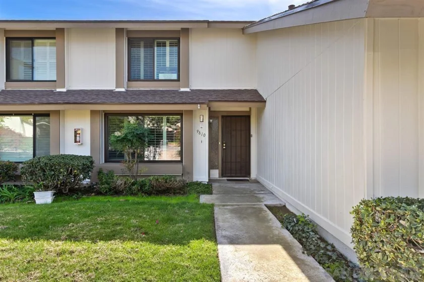 9810 Guisante Terrace photo 33
