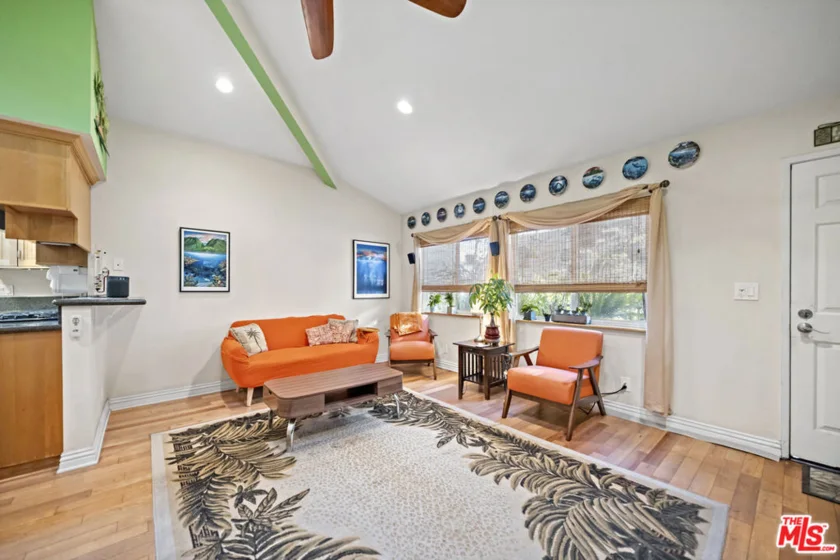 1100 Walnut Avenue #6 photo 22