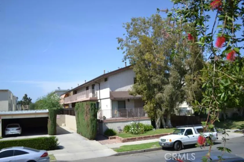 14319 Addison Street #3 photo 1