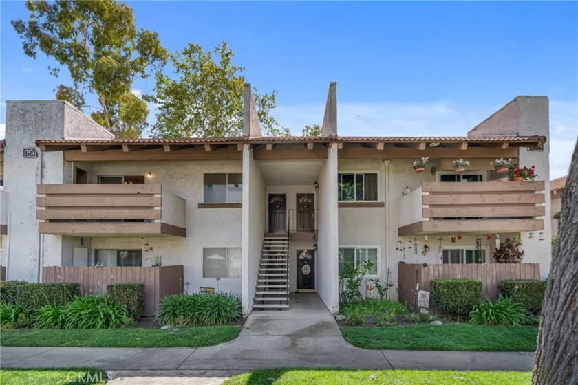 17574 Vandenberg #11 photo 1