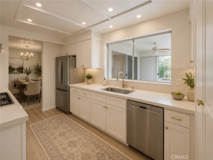 14144 Dickens #310 photo 6