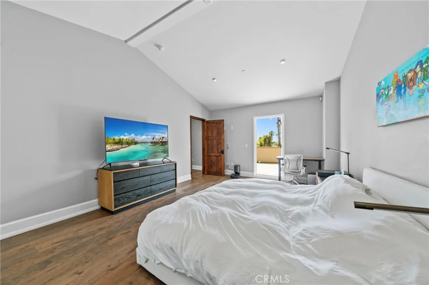823 S Bundy Drive #110 photo 39