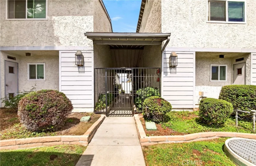 8451 Cedarview Court photo 24