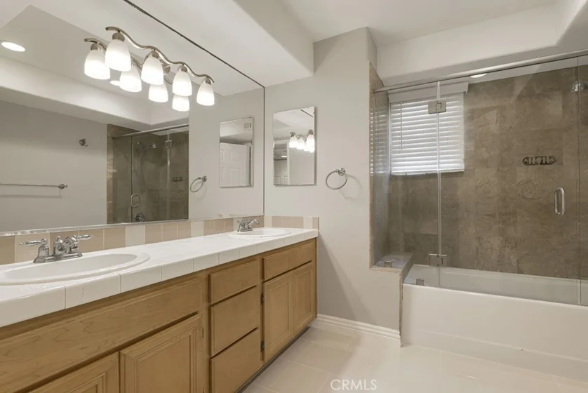 5220 Premiere Hills #222 photo 19
