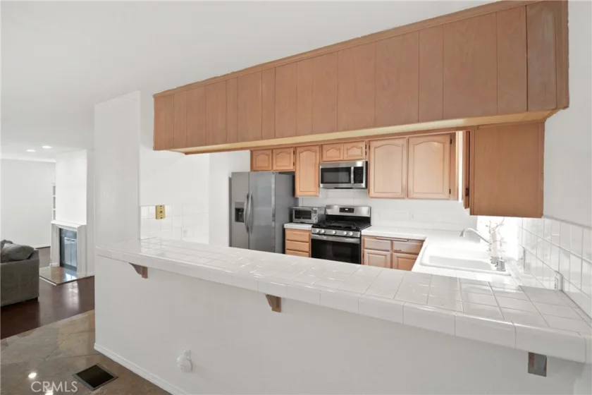 1158 W 11th Street #J photo 22