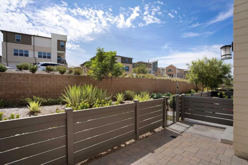 808 Mateo Street ##2 photo 24