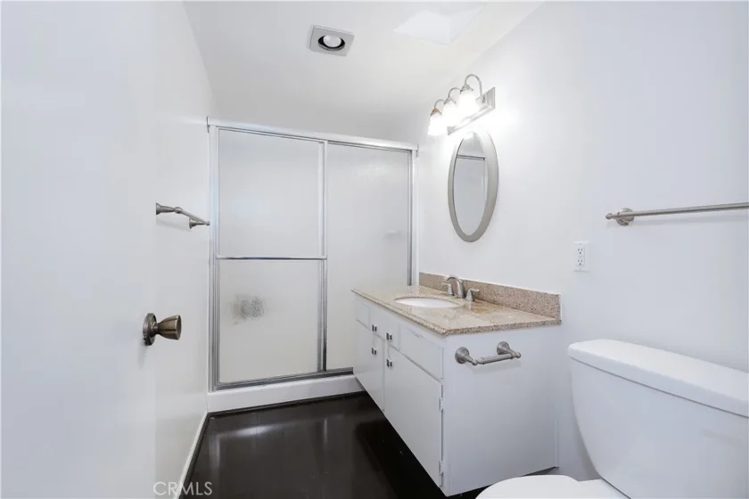665 W 24th #315 photo 11