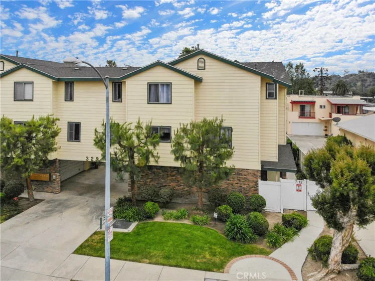 322 Raymond Avenue #9 photo 1