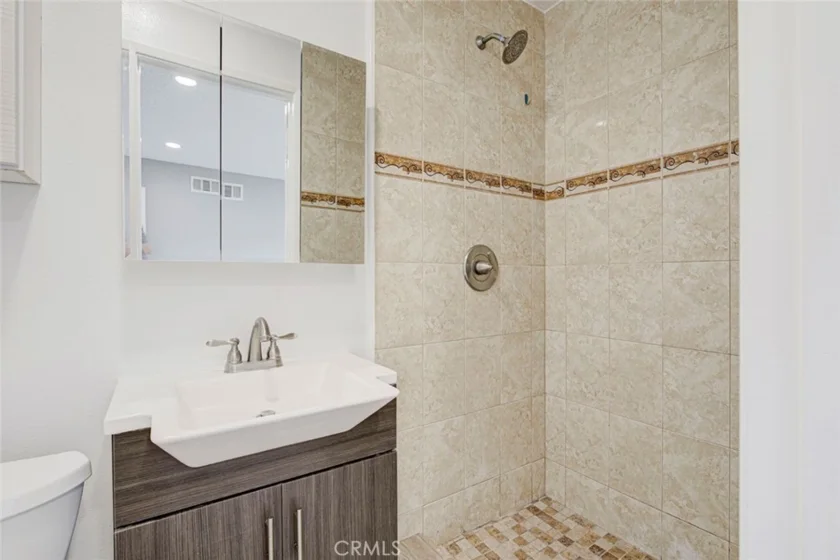 1013 Allen #6 photo 14