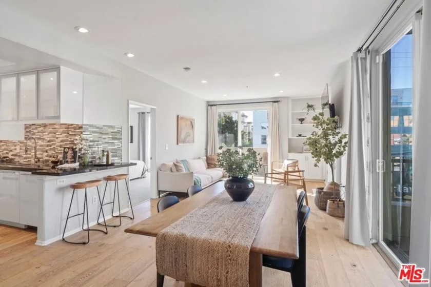 4060 Glencoe Avenue #231 photo 1