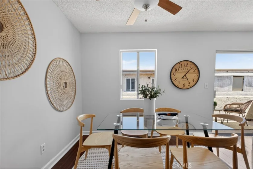 5412 Lindley Avenue #322 photo 3