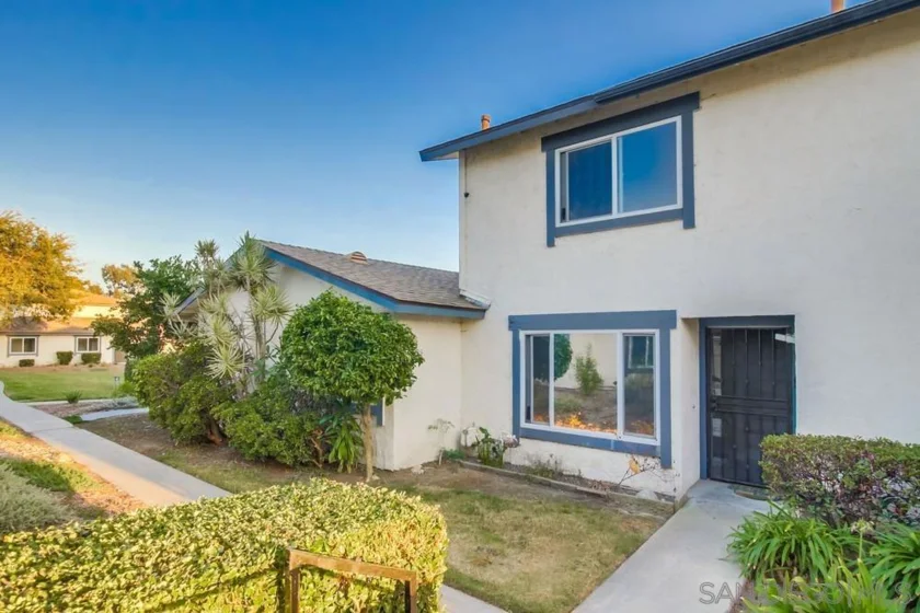 3433 Los Mochis Way photo 36