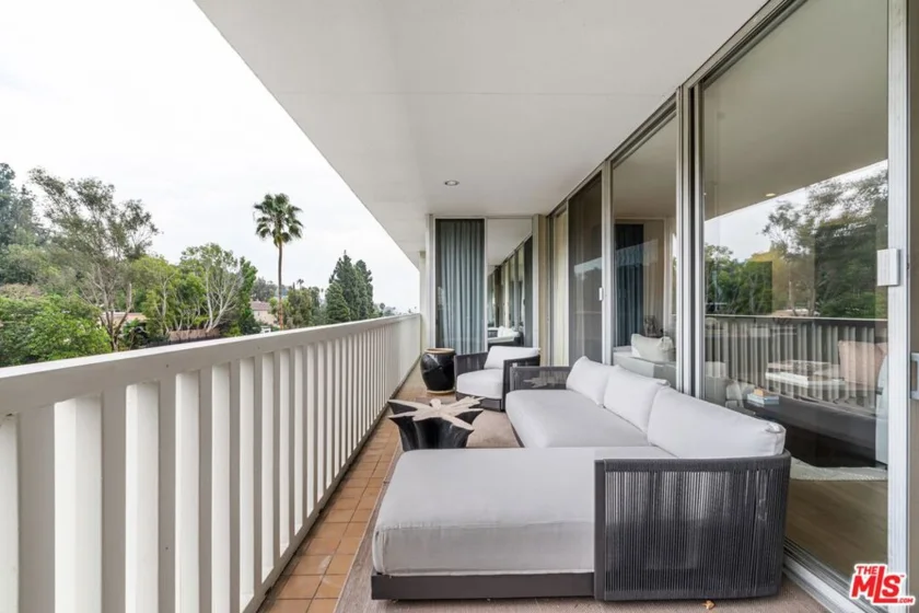 9255 Doheny Road #703 photo 15