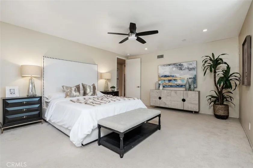 885 S Orange Grove Boulevard #2 photo 15