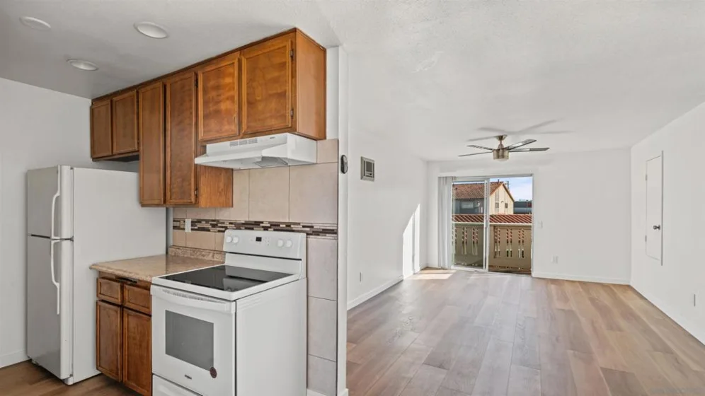 1551 Broadway #23 photo 1