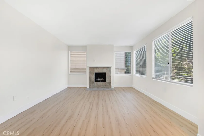 14530 Benefit Street #102 photo 9