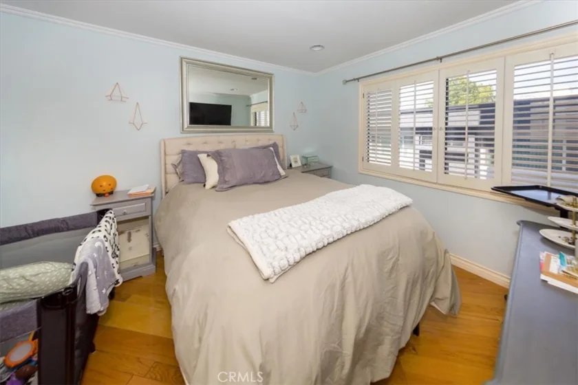 5339 Lindley Unit 207 photo 10