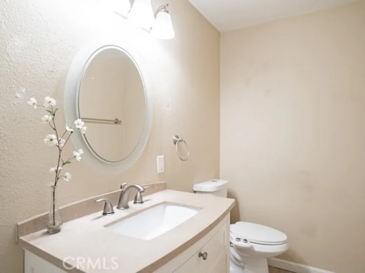 3565 Linden photo 16