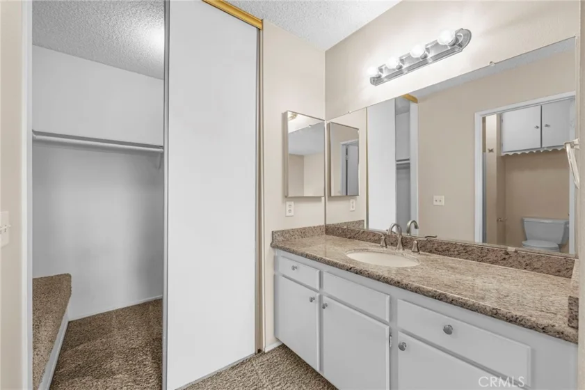 1401 Cheltenham Lane photo 17
