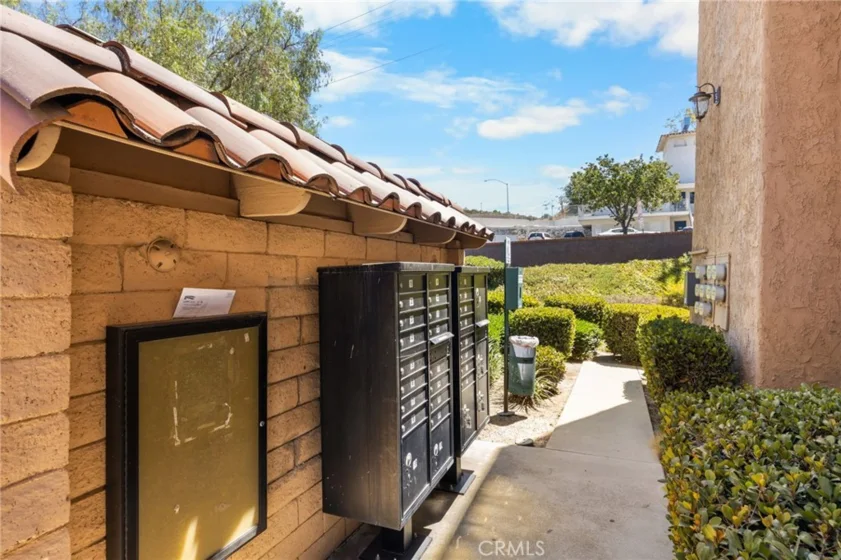 3999 E Santa Ana Canyon photo 27