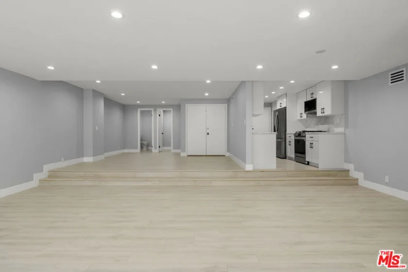 441 N Oakhurst Drive #206 photo 3