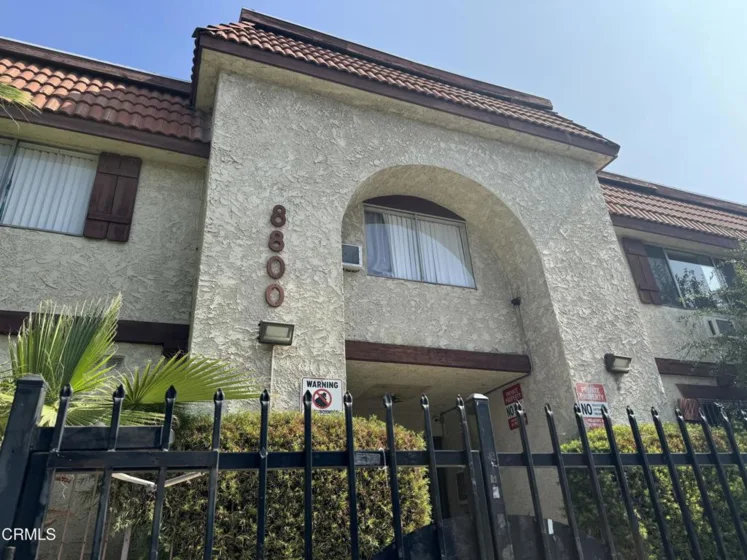 8800 Cedros Avenue #210 photo 1