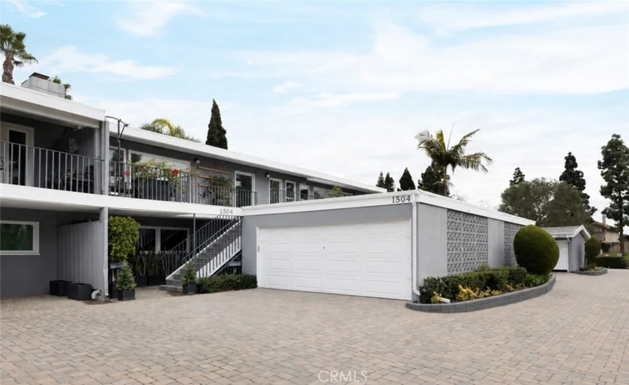 1504 Westcliff Drive #5 photo 17