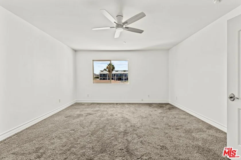 936 N Hudson Avenue #302 photo 15