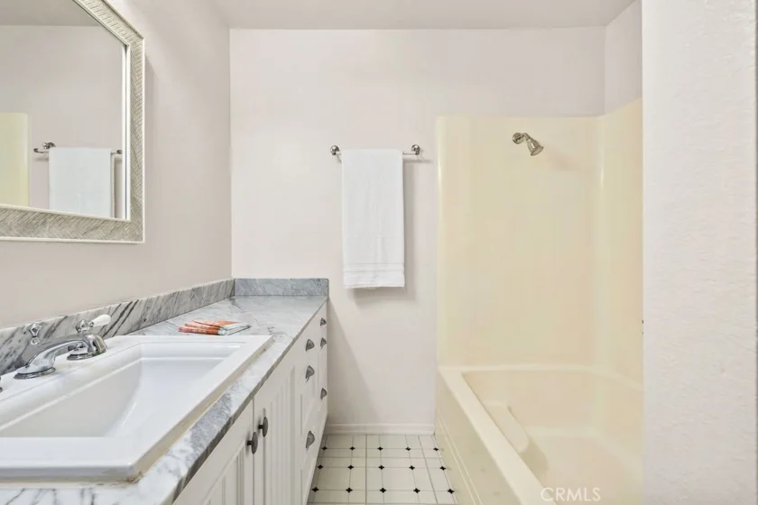 2501 S El Camino Real #206 photo 16