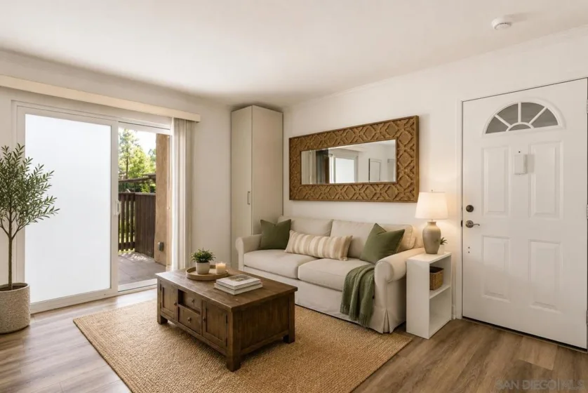 8581 Villa La Jolla #J photo 1