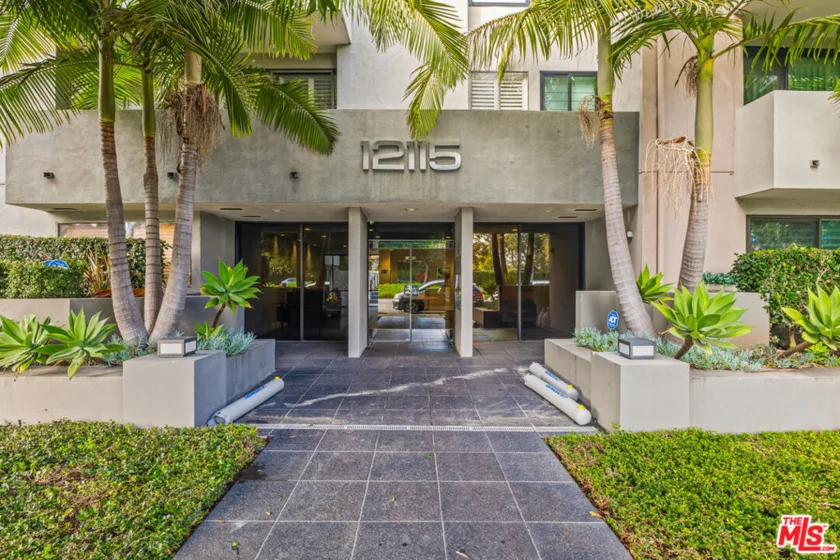 12115 San Vicente Boulevard #303 photo 9