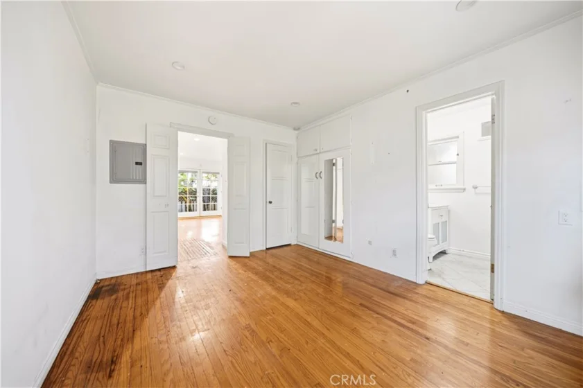 911 21st Street #B photo 6