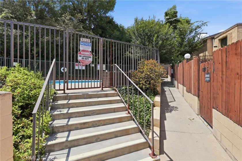 1822 Garvey #8 photo 32