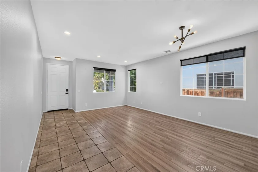 45308 Escalon Street photo 9