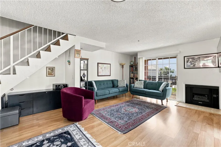 147 W Acacia #160 photo 1