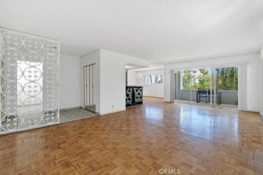 7560 Hollywood Boulevard #110 photo 24