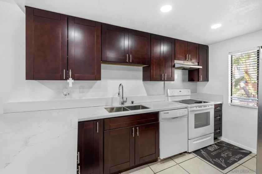 389 Shady Lane #I photo 8