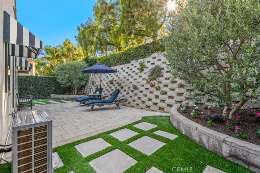 59 Colony photo 26