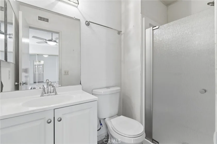 2921 S Fairview Street #G photo 16