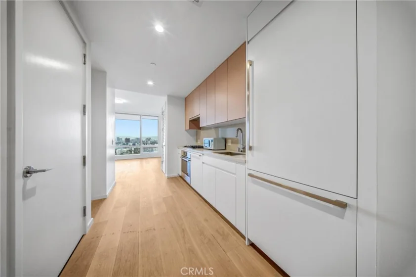 877 Francisco Street #1818 photo 4