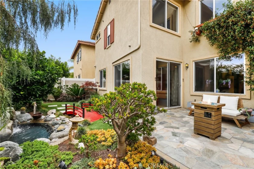 2 Serena Way photo 30