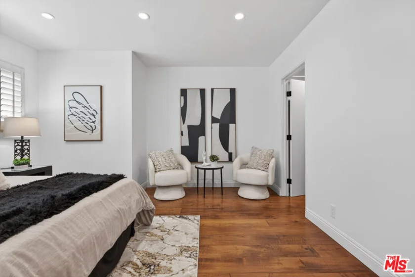 4563 Finley Avenue #3 photo 31