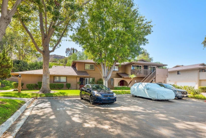9015 Fanita Rancho Road photo 2
