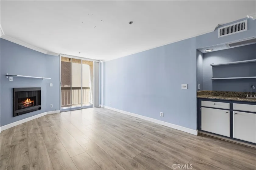 5143 Bakman Avenue #320 photo 3