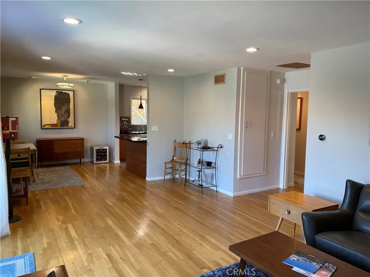 4252 Fair Avenue #20 photo 1