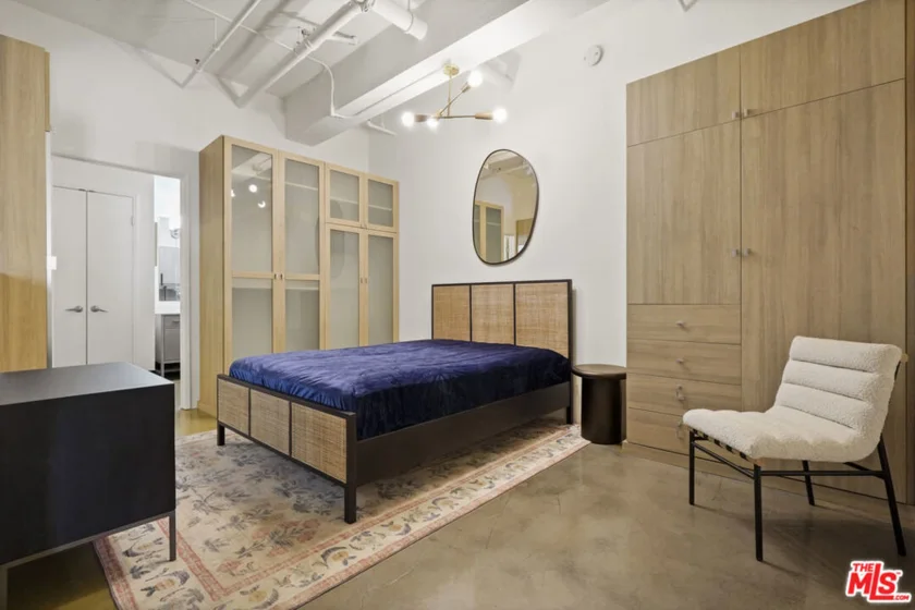 849 S Broadway #403 photo 10