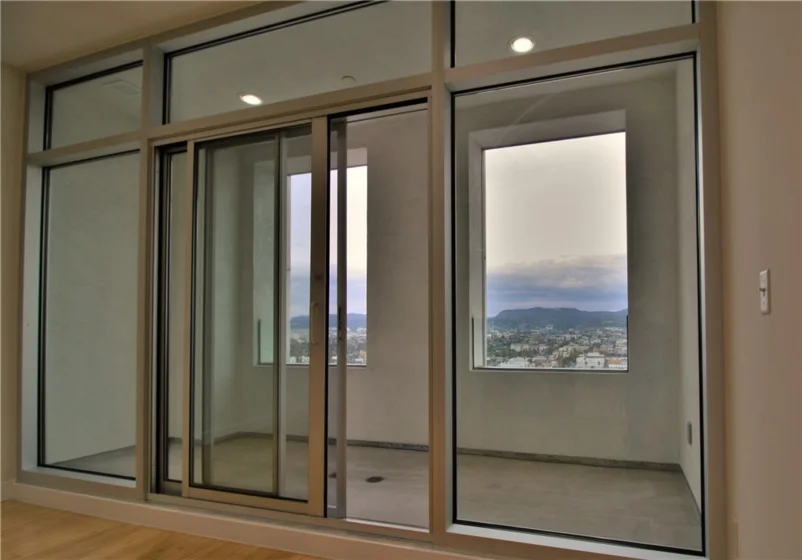 3810 Wilshire Boulevard #1903 photo 1