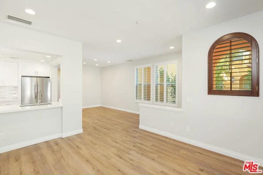 10 Aryshire Lane photo 9